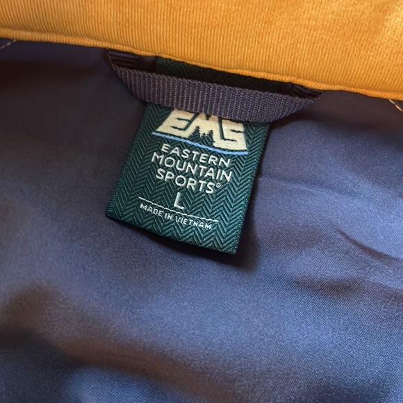 men’s zip up, EMS, lightly worn - Picture 4 of 4